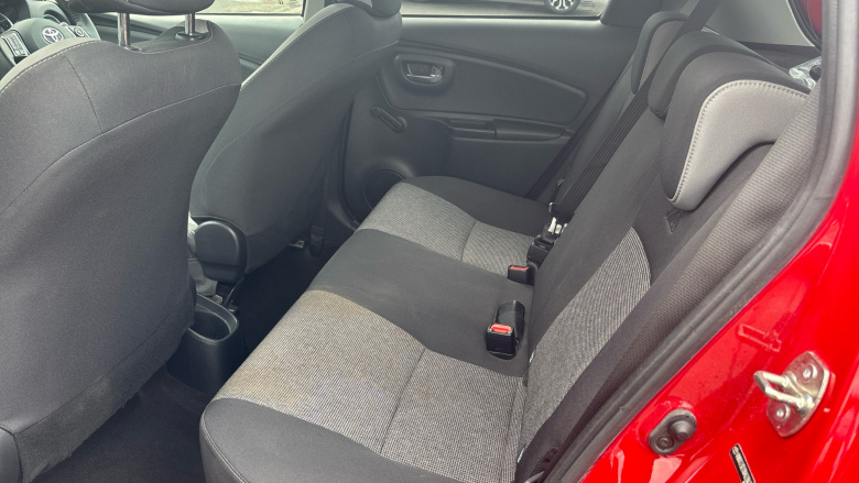 Toyota Yaris 1.5 VVT-i Y20 5dr CVT [Bi-tone] Petrol Hatchback